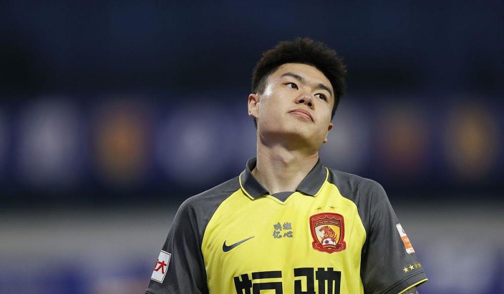 广州队今晨战术微调；志在亚冠名次提升；媒体盛赞；临场指挥获称赞的简单介绍-ayx爱游戏app